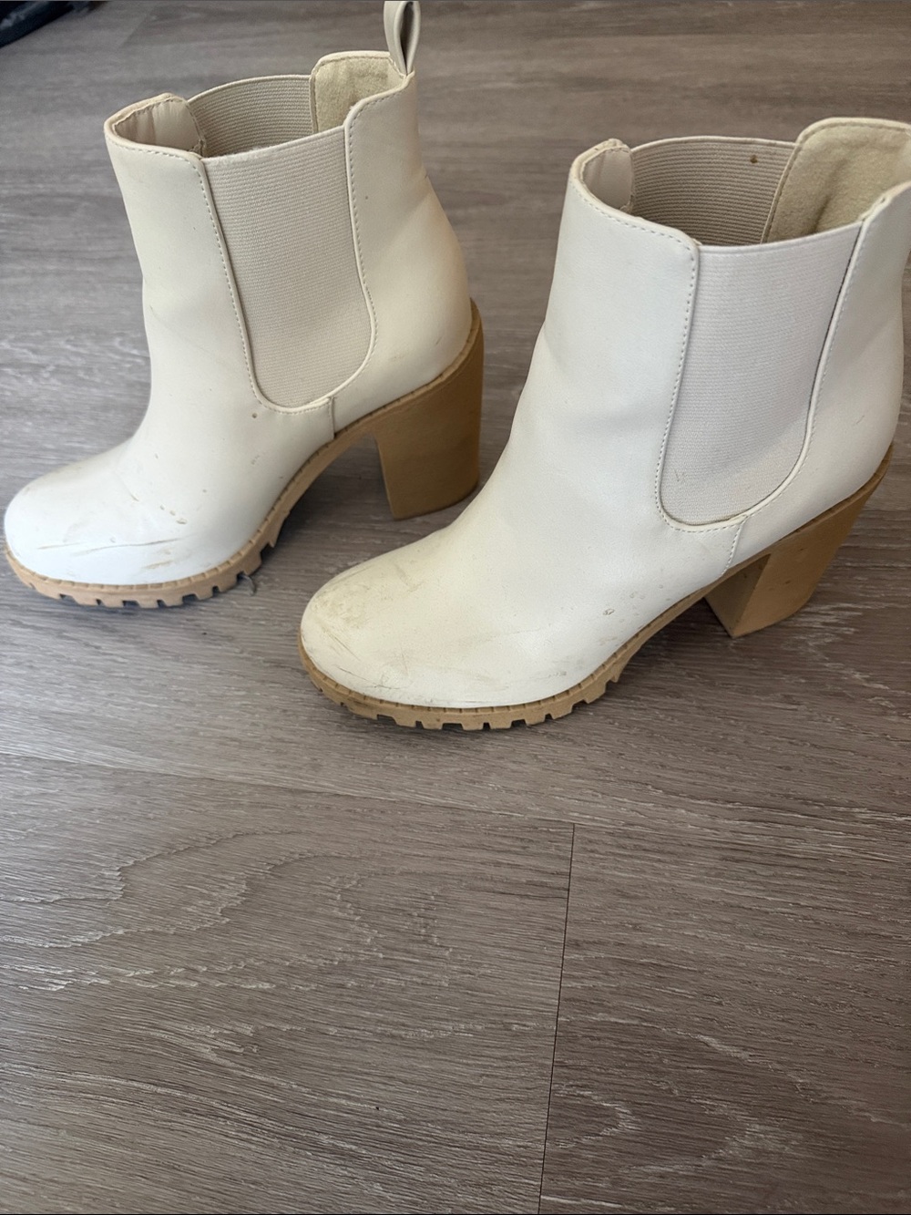 Soda Cream Chelsea Lug Sole Block Heel Ankle Boots